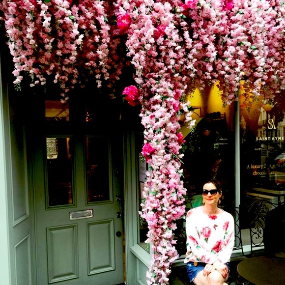 Welcome to my closet - Picture 3 of 15